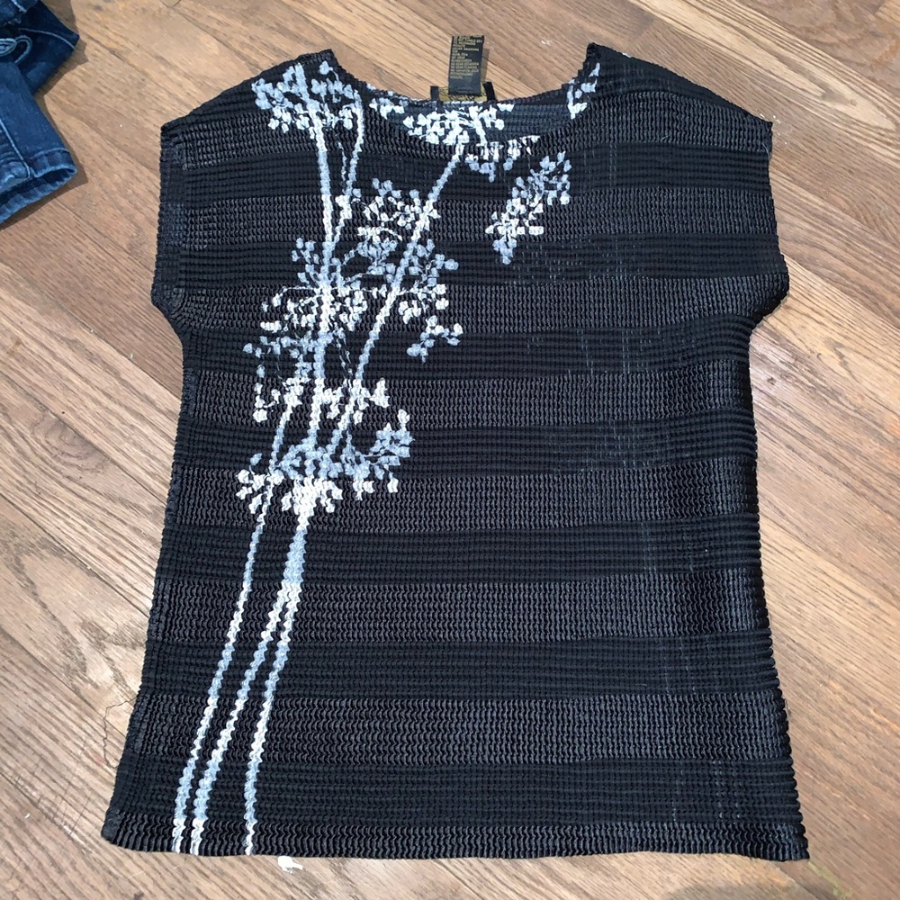 Black Stretchy Shirt